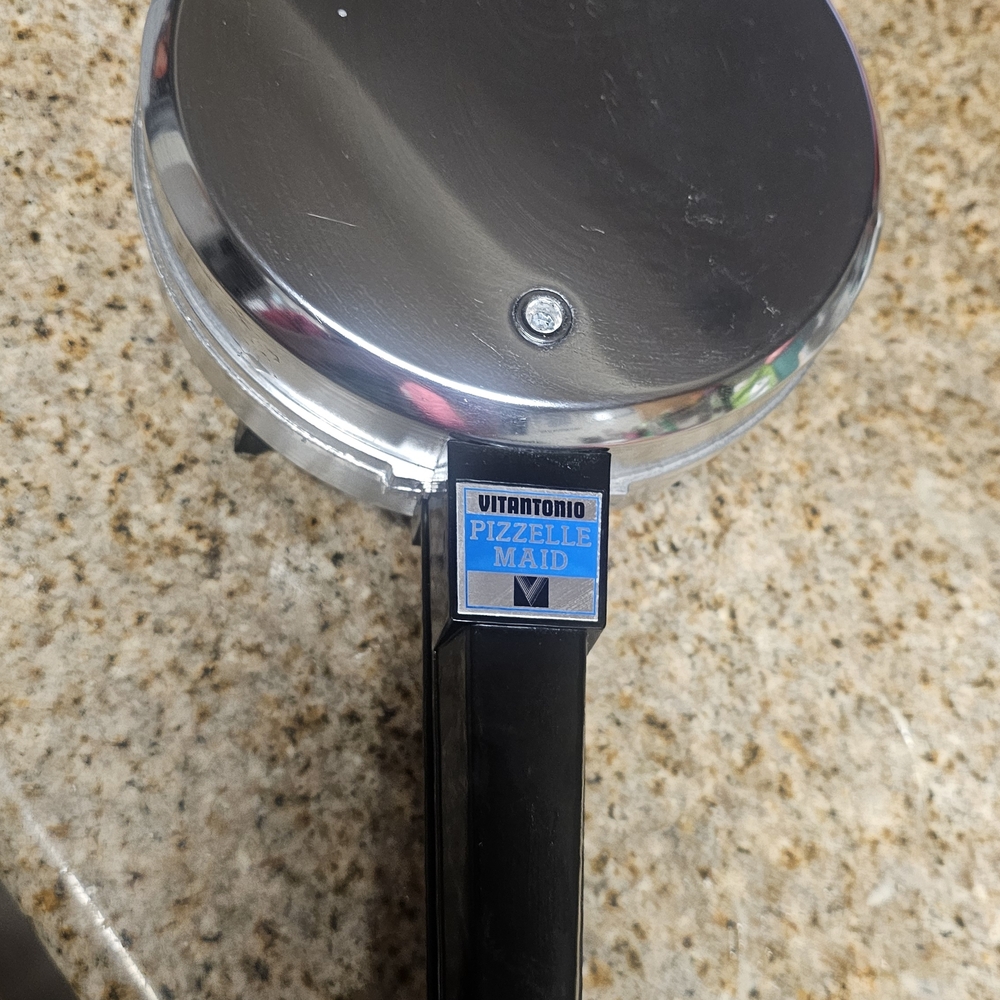 Pizzelle Maid Silver and Black Appliance